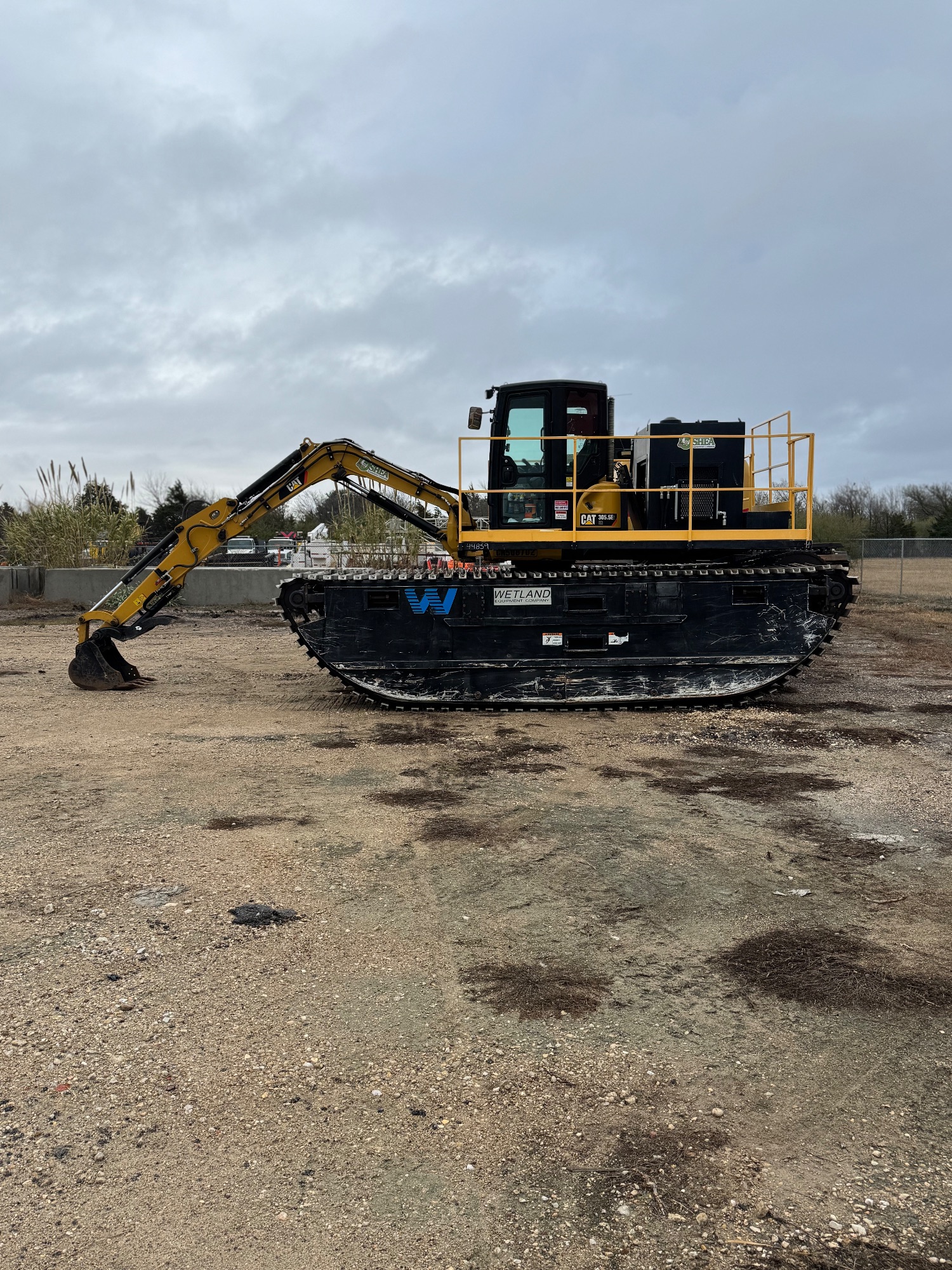 2020 Caterpillar 305.5E Amphibious Tree-Cutting Excavator